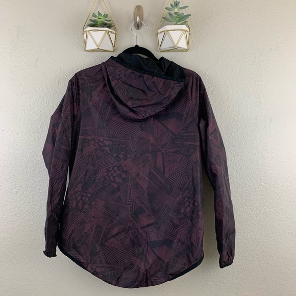 Womens Nike Woven Shanghai Cape Jacket Size Small - Picture 5 of 6